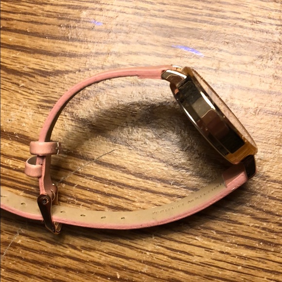 Watch - Picture 3 of 4